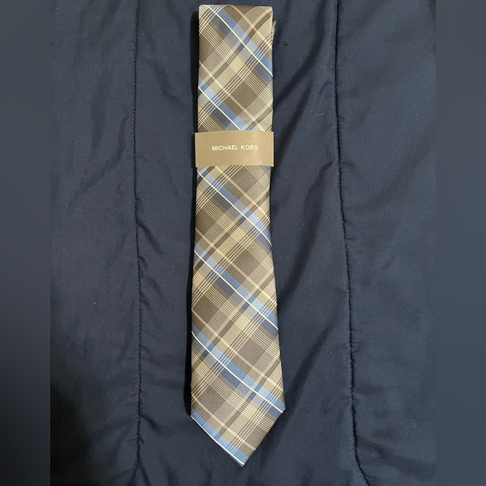 Michael Kors blue multi-tone tie NWT polyester Brand New